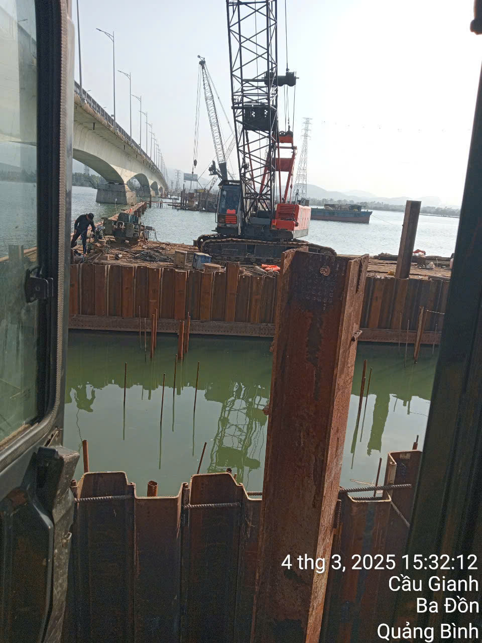 Gia hiển cho thuê máy xúc Quảng Bình