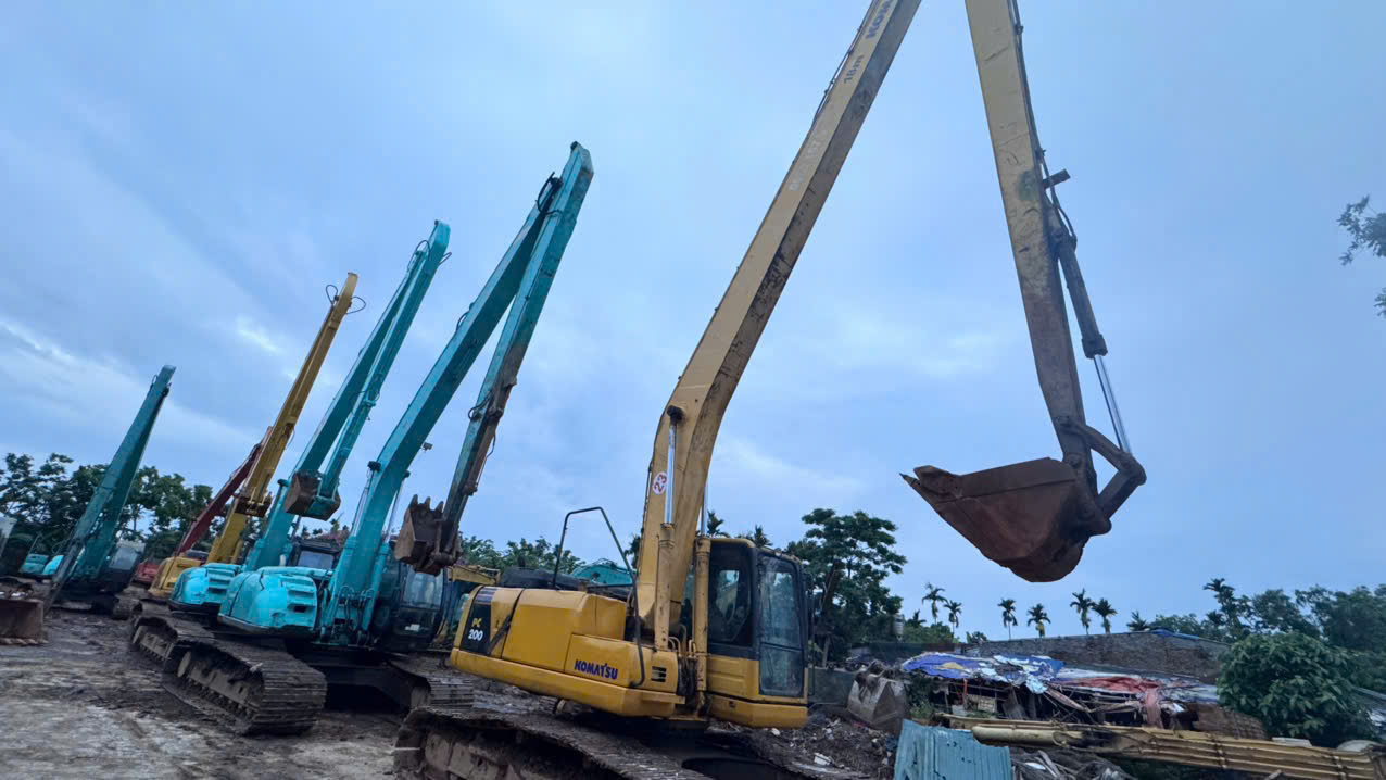 Mua Bán Máy Xúc Cần Dài Tại Hà Nội – Miền Bắc | Gia Hiển – Uy Tín, Chất Lượng, Giá Tốt